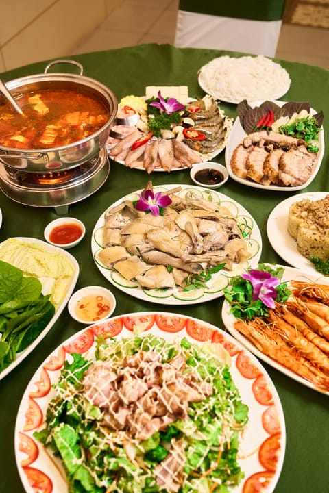 Set món tiệc tại Sân Ga